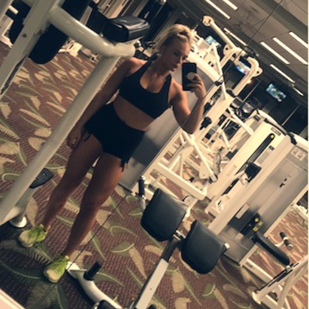 Meet your Posher, Jet